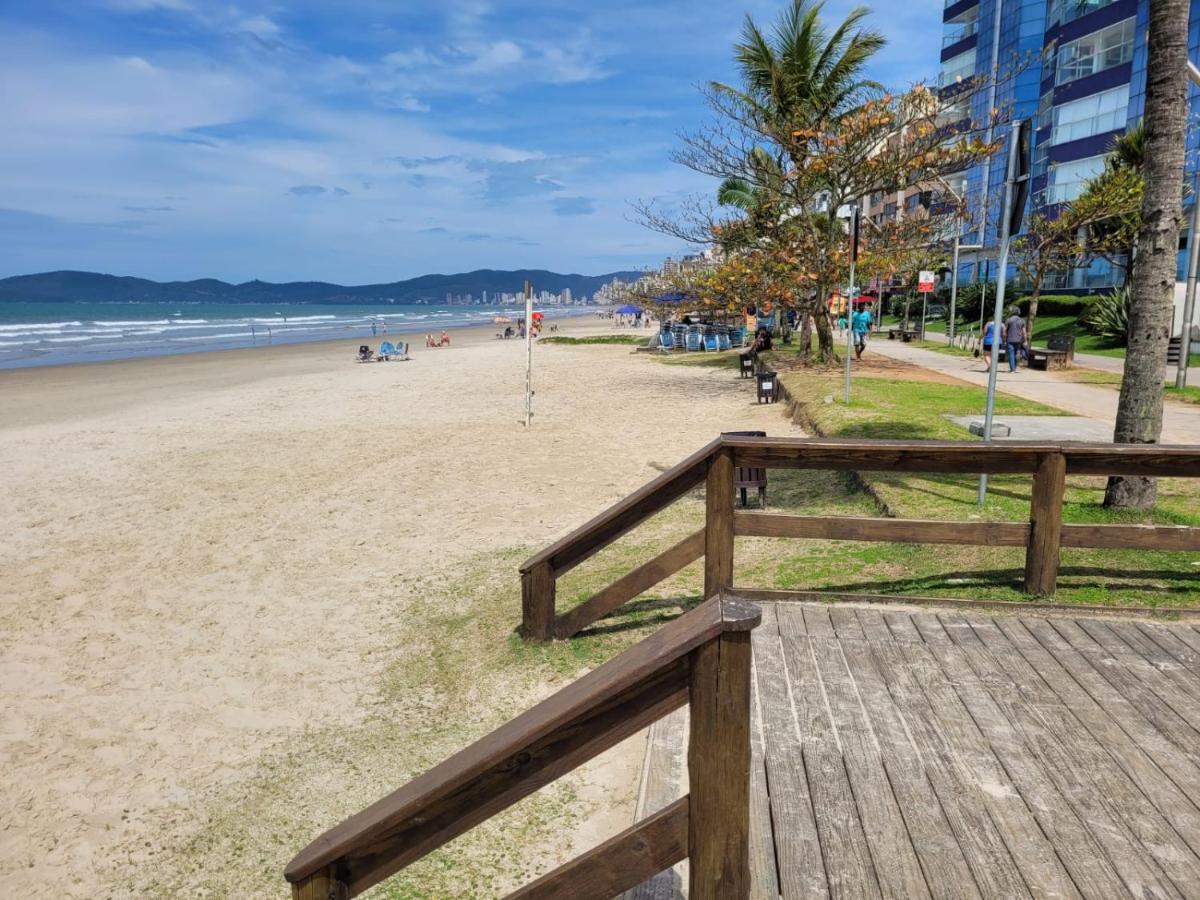 Apartamento 200 Metros Da Praia 03 Quartos Com Ar Condicionado - Meia Praia - Itapema Exteriör bild